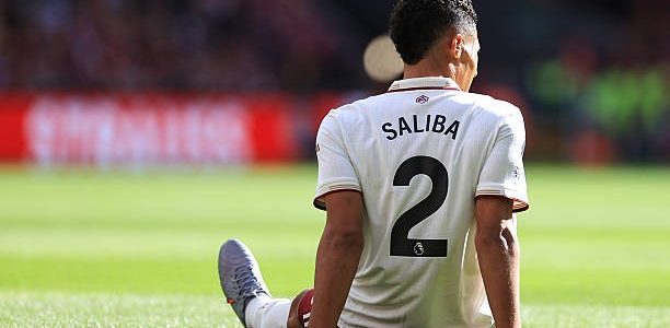 غياب ساليبا يمتد لعدة أسابيع ويضع أرسنال في موقف صعب